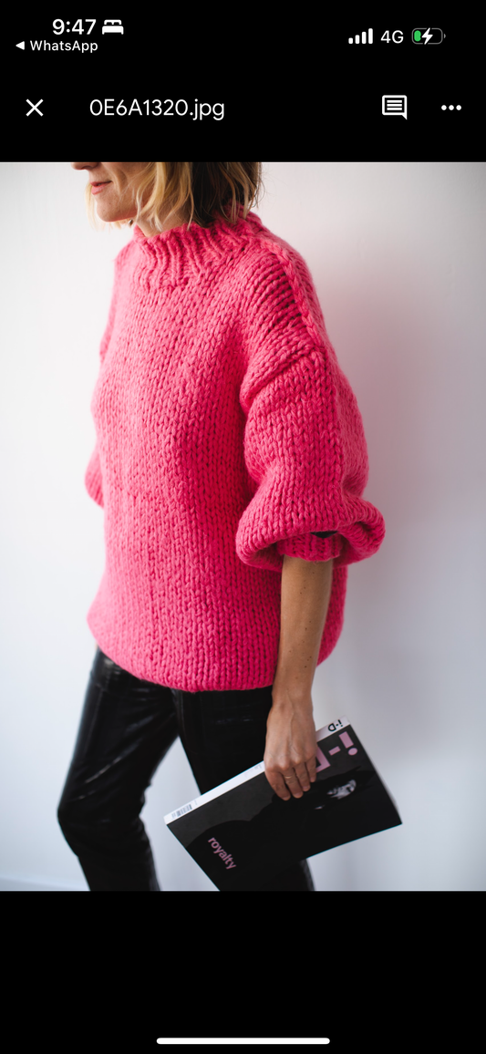 Oversized sweater in red
